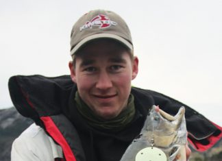 Kapitale Saiblinge auf Eisangelköder