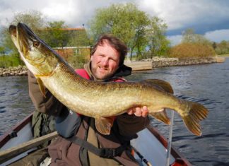 Posen-Wissen für Hechtangler Thomas Kalweit weiß den Hechtfang mit der traditionellen Posen-Montage zu schätzen.