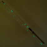 Leuchtet im Dunkeln: Mit dieser Rute weiß man immer, in welcher Bahn der Wobbler gerade läuft.